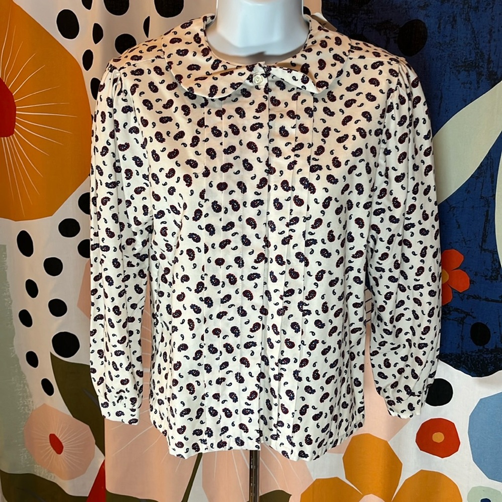 Vintage Lady Holiday Blouse